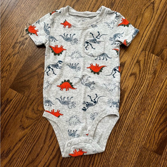 Carter’s dinosaur outfit, size 18M - Picture 2 of 6